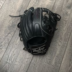 11 1/2 Black Rawlings Glove