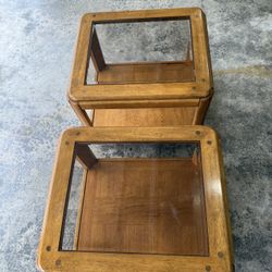 2 End Tables With Glass Top