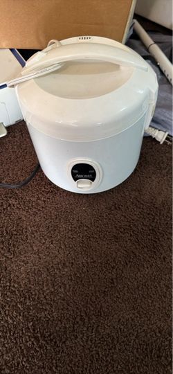 Aroma Rice Cooker White