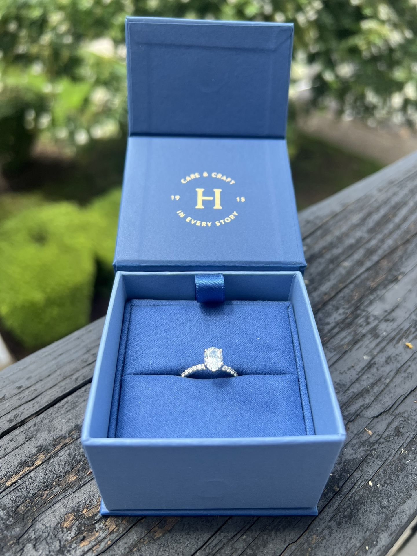 1.05ct GIA Certified Natural Diamond Ring - F/SI2 Oval - Size 5