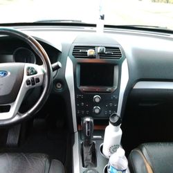 2013 Ford Explorer 4D Sport XLT