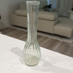 Flower vase