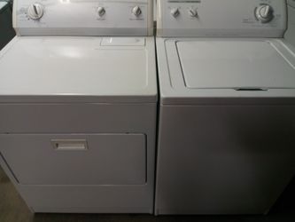 Nice Kenmore set washer and gas dryer they both work great