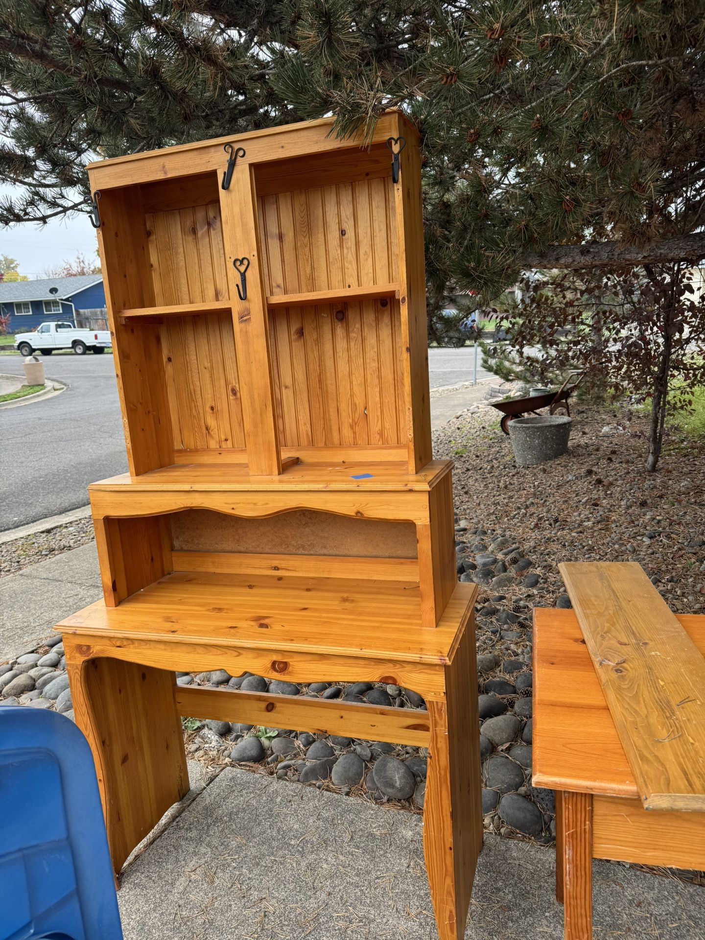 Free Staff. A lot of Christmas decoration.