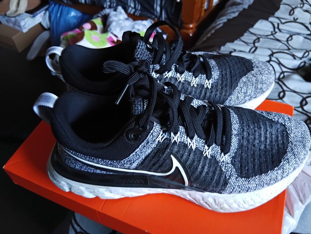 Shoes Nike for Sale in Montebello, CA OfferUp