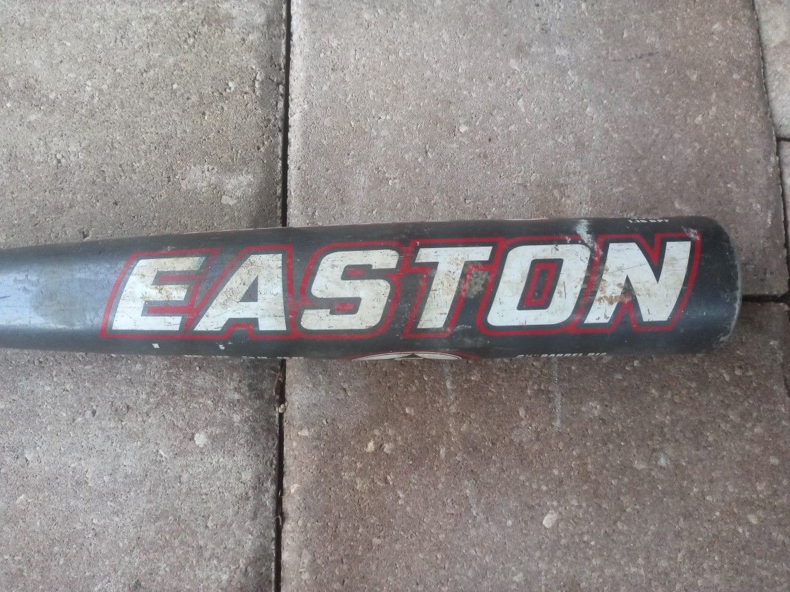 easton Magnum baseball -8 MDL LK2 28 inch 20 oz 2 1/4 Barrel Dia