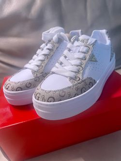 Woman Guess Shoes