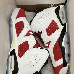 Retro 6 Carmine