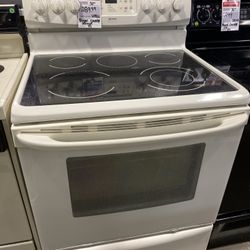 Beige Glasstop Stove