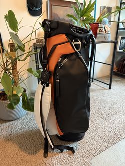 Vessel Player V Pro Stand