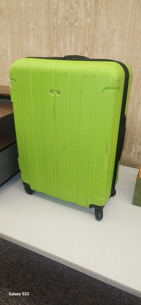 Checking Luggage 28 Inch Four Wheels