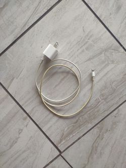 Original iPhone Charger (READ DESCRIPTION)