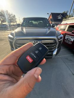 Llaves De Autos / Car Keys And Remotes 