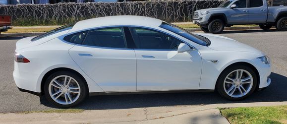 2013 Tesla Model S