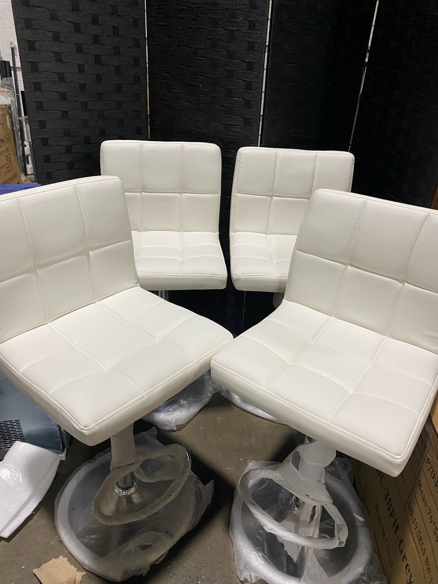Set of 4 White Adjustable Height Barstools
