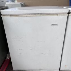 Frigidaire Freezer Chest