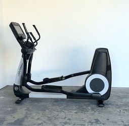 Life Fitness 95X Commercial Elliptical – Fully Functional