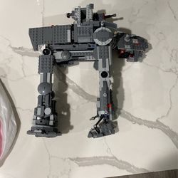 Lego Star Wars: First Order Heavy Walker Assault