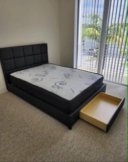 NEW BED FRAME QUEEN SIZE WITH MATTRESS AND BOX SPRING- DELIVERY FREE🚚