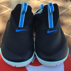 Nike Air Zoom Black Blue Slip On Men’s 10 .5 Zoom Pulse New