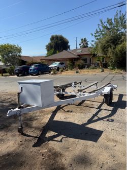 Jet ski trailer