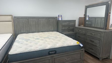 Amazing Deal Now‼️Beautiful Grey Wood 5pc Bedroom Furniture Set With Free Nightstand & Mattress $1699