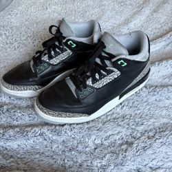 Jordan Three Green Glow Size 10.5