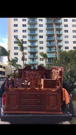 Movers Ready To Assist-Relocate Your Items