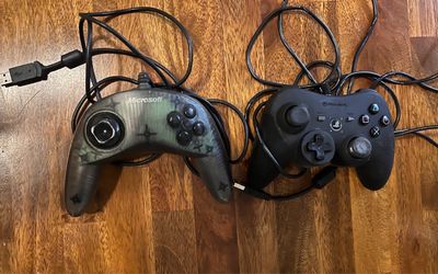 Microsoft Xbox & PS3 Wired Controllers – Pair – Untested – $15