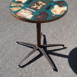 Mid Century Modern Stone Agate Resin Pedestal End Tables - 25”