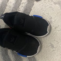 Adidas Toddler Size 6