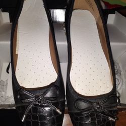 woman's new directions brand slip on shoes 