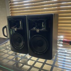 JBL 305p Speaker Monitors 
