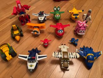 Multiple super wing toys