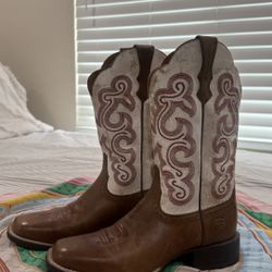 Ariat women’s Boots 
