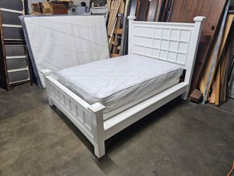 Full bed and mattress