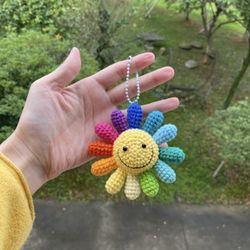 🧶Handmade with love: Cute Crochet Sunflower Keychain 