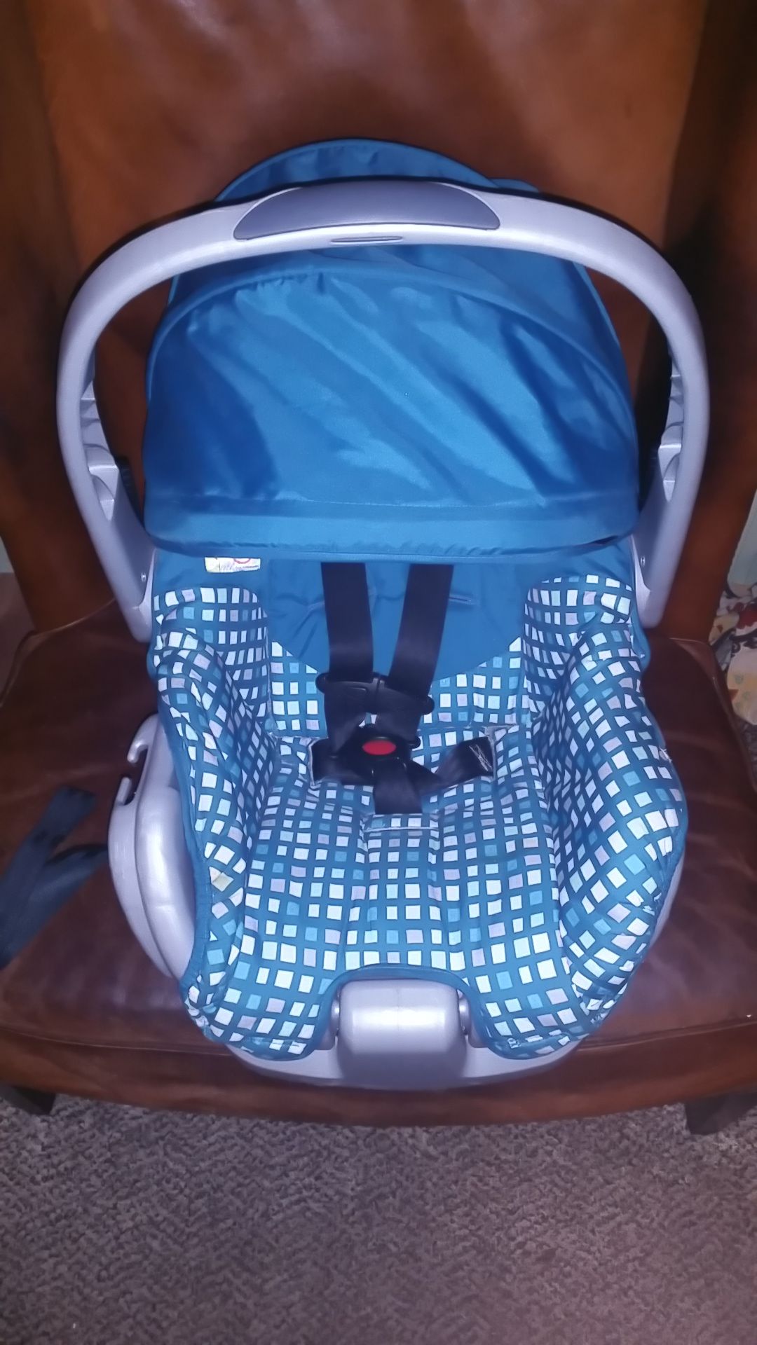 Evenflo Nurture Infant Car Seat, Kazoo Blue