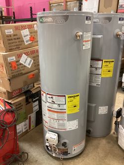 AO Smith Signature 100 40 Gallons 35500 BTU Natural Gas Water Heater New Scratch and Dent