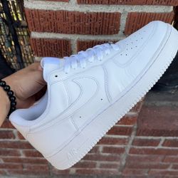 NIKE AIR FORCE 1 “07 | Triple White | Men | Size 10.5