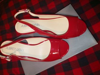 Aubrey Lynn peep toe 👠