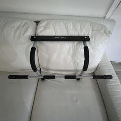 Pull Up bar