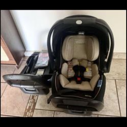 Graco SnugFit 35 DLX Infant Car Seat with extra base and stroller