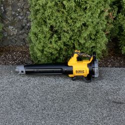 SOLD - Dewalt 20v Leaf Blower (DCBL722)