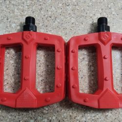 GT PLATFORM PEDALS 