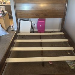 Wooden 3 piece set Queen Bed, dresser and night stand