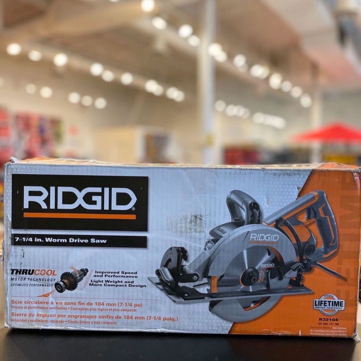RIDGID Corded 15 Amp 7-1/4 in. Worm Drive Circular Saw R32104