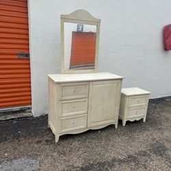 Dresser With Mirror and Nightstand 