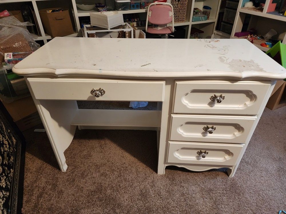 Free White Desk