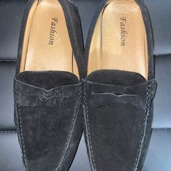 Slippers/house Shoes 